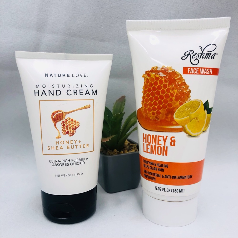 NWOT Honey Lemon Facial Wash Cream Set